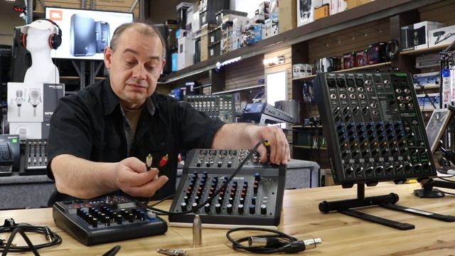 🌴 Tips & Tricks 🌴 How to connect Powered Subwoofer to mixer 🎶 смотреть онлайн