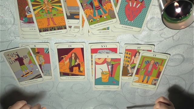 Одинокая женщина собирается знакомиться? смотреть онлайн