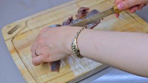 СУГУДАЙ из селедки ! Дал на пробу соседаям ,весь дом отправился за Селедкой