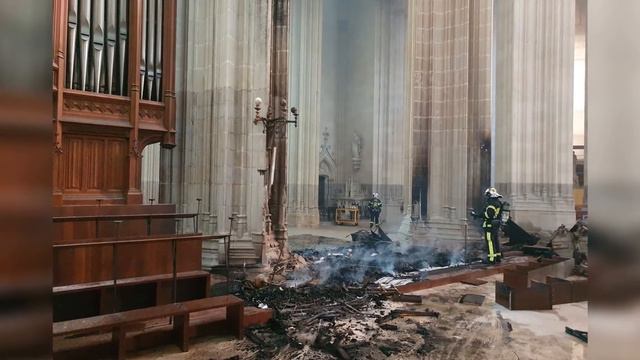 Полиция отпустила задержанного после пожара в соборе в Нанте смотреть онлайн