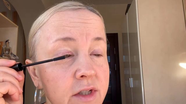 Тестирую Кюшон  от Clarins Вернулась к Старой Любимой Туши от Artdeco Легкий Макияж