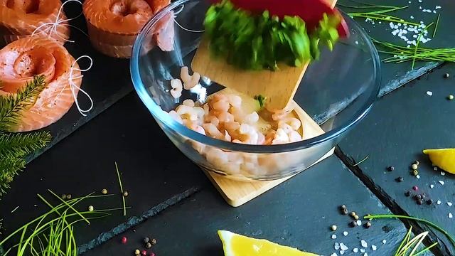 ЛОСОСЬ С КРЕВЕТКАМИ запеченный в духовке, к праздничному новогоднему столу!!! смотреть онлайн