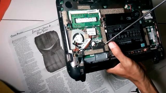 Cara Membuka Keyboard Notebook HP Mini 110 смотреть онлайн