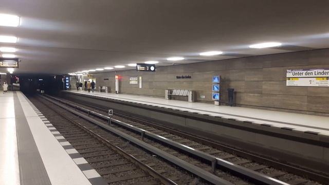 U-Bahn Berlin - Linie U6 Unter den Linden смотреть онлайн