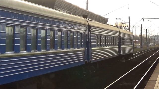 "Уже стало историей!*" Электровоз ЧС7-318 с пассажирским поездом №73 "Кривой Рог/Днепр - Москва" смотреть онлайн