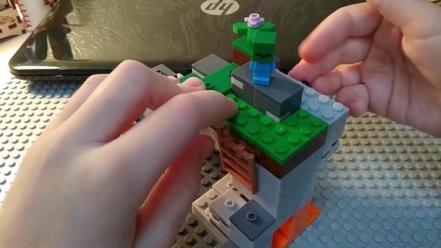 LEGO Minecraft.Очень крутая пещера зомби! смотреть онлайн