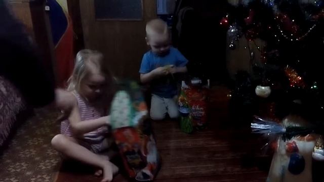 Сладкие подарки от деда Мороза смотреть онлайн