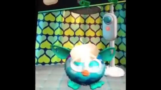 Playing the Furby Boom app with no Furby смотреть онлайн