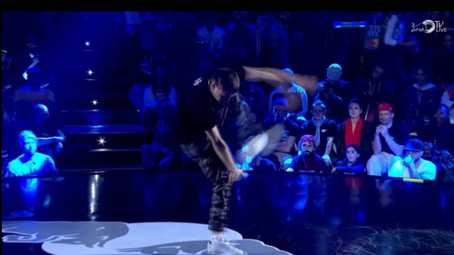 Red Bull BC One 2015 6 ROUND смотреть онлайн