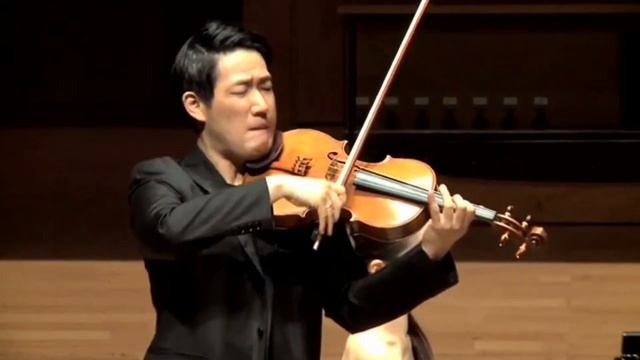 R.Schumann Three Romances Op.94 II. Einfach, innig - Sejune Kim, Viola смотреть онлайн