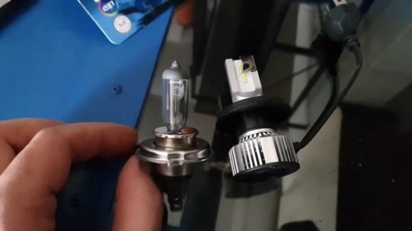 Сравнение Led Philips Ultinon H4 с галогенными в фаре