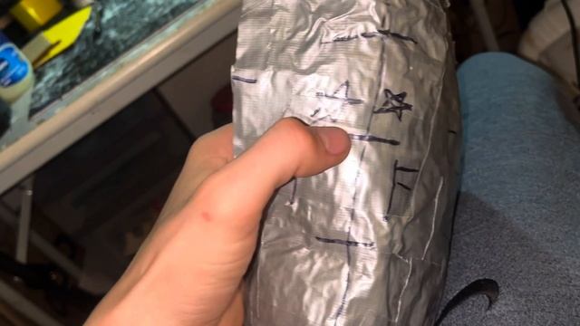 How To Build Proper Cardboard Knight Leg Armor! смотреть онлайн