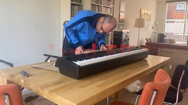 Unboxing my Roland FP-10 смотреть онлайн