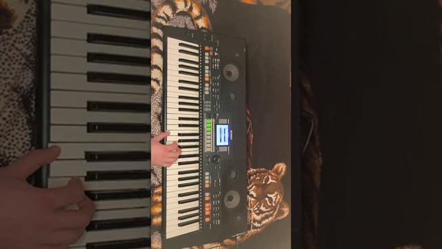 YAMAHA PSR-S550 Синтезатор смотреть онлайн