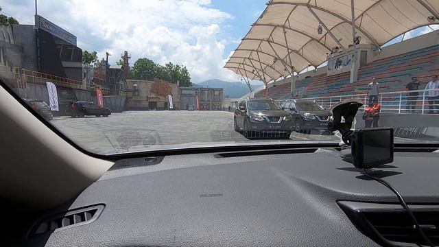 2019 Nissan X-Trail Autonomous Braking In-Car View! | EvoMalaysia.com смотреть онлайн