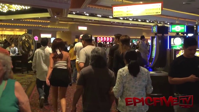 Спроси у девушек "Сколько...?" смотреть онлайн