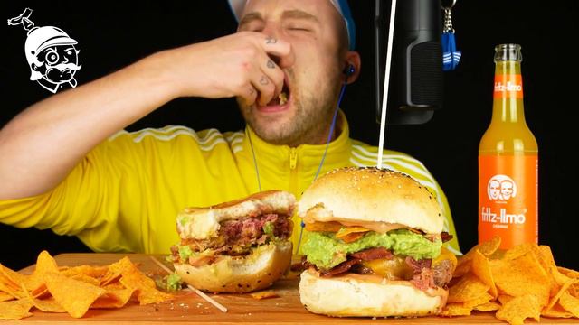 ASMR Nacho Burger essen: die Klänge eines knusprigen Burgers 🍔🥑 - GFASMR смотреть онлайн
