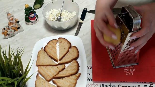 Зaкусoчные бутерброды с сeлëдочкoй?. Мммм... Кaк вкуcно! ?. смотреть онлайн