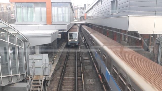 ОТ СМОЛЕНСКОЙ ДО ПЯТНИЦКОГО ШОССЕ. ПОЕЗДКА НА РУСИЧЕ! -Метрополитен смотреть онлайн