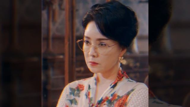 Виолетта Ли, сестра Ли Ёна, родная, является обладательницей четырех стихий. смотреть онлайн