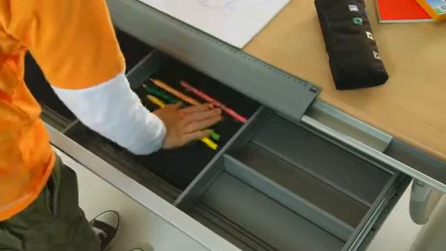 Moll Runner на видео смотреть онлайн