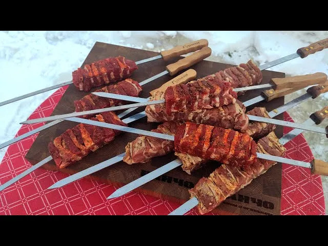 ШАШЛЫК НАПОЛЕОН на МАНГАЛЕ. Сочный шашлык. смотреть онлайн