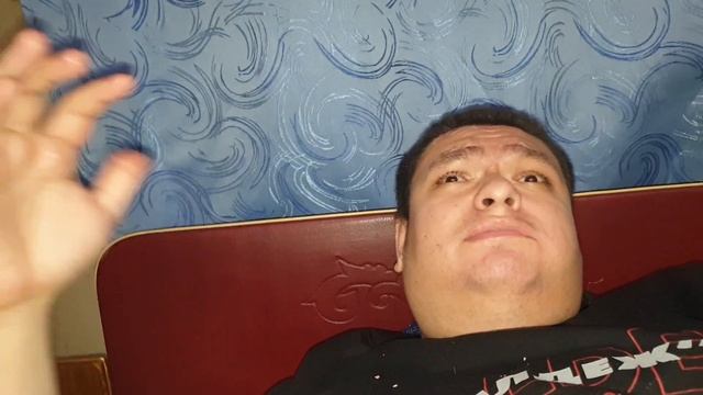 Ужин в кровати 01:22 ночи смотреть онлайн