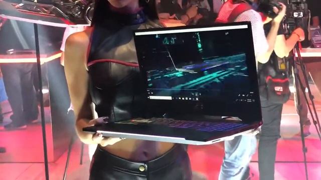 The new ROG Strix Scar II and Hero II laptops by ASUS смотреть онлайн
