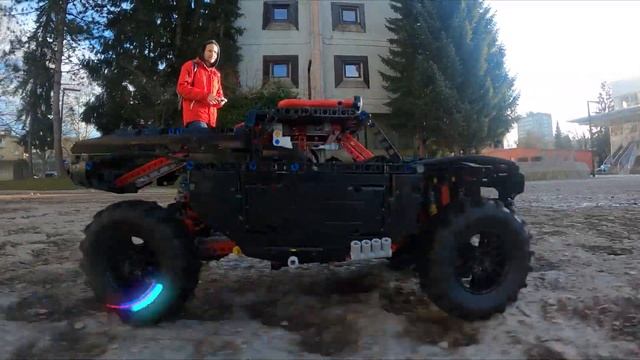 Ultimate 4x4 Trophy Truck made from LEGO® bricks смотреть онлайн