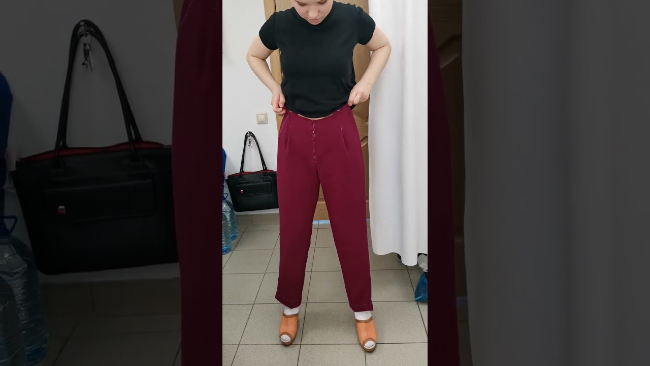 Брюки со складками. Примерка. Галина Коломейко #shorts #shorts смотреть онлайн