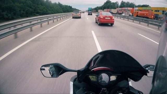 VFR1200f - Москва - Волоколамск (пятничные пробки)