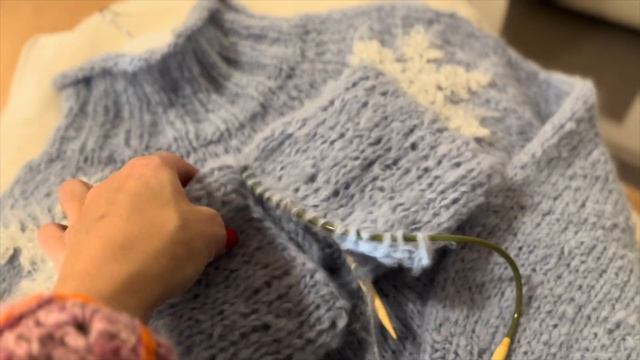 Один Джемпер В Двух Вариантах ?Планирую Посетить Встречу….#вязание #knitting смотреть онлайн