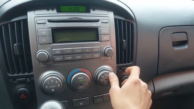 GRAND STAREX 2012 CVX 12SEATS A/T смотреть онлайн