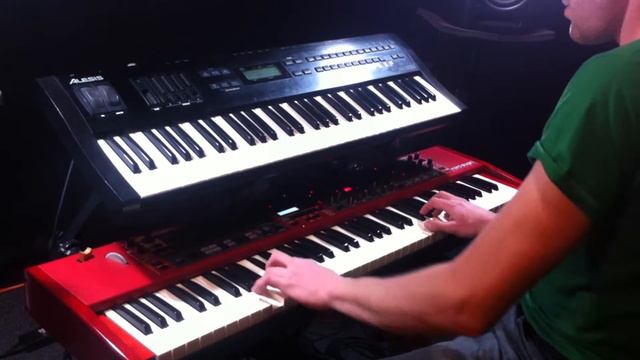 Holiday (Madonna) - Nord Stage 2 - Live Keyboards смотреть онлайн