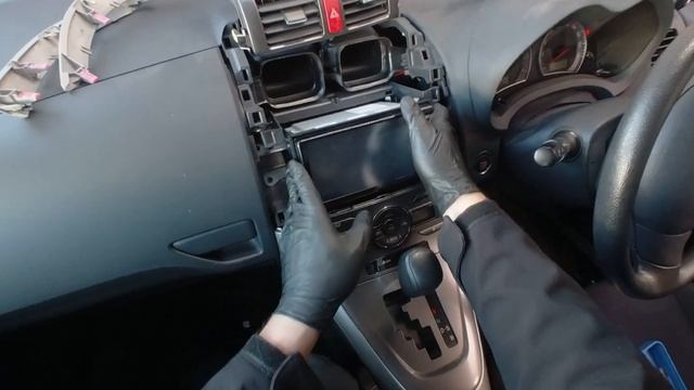 Toyota Auris 2007 stereo removal смотреть онлайн