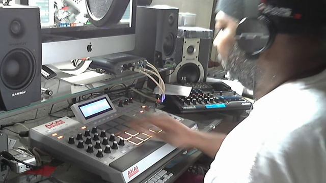 MPC RENAISSANCE BEAT VIDEO BY DJ ROCK STEADY / CONAN THE BARBARIAN смотреть онлайн