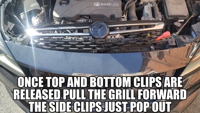 Vauxhall/Opel Astra K front grill removal смотреть онлайн
