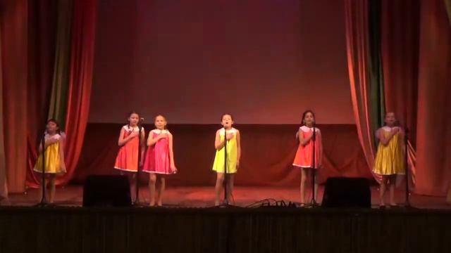 Образцовый вокальный ансамбль "Карамель" - "А ну ка девушки" смотреть онлайн