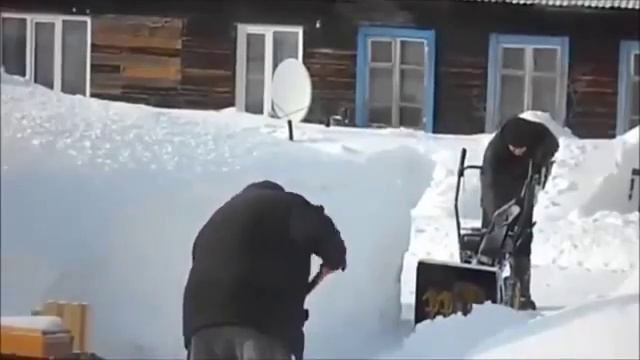 Снегоуборщик бензиновый Champion ST 656 смотреть онлайн