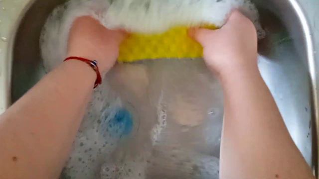 ASMR #asmrvideo #laundrypowder #spongesqueeze #rinsing/#видеоасмр #порошок #губка #полоскание
