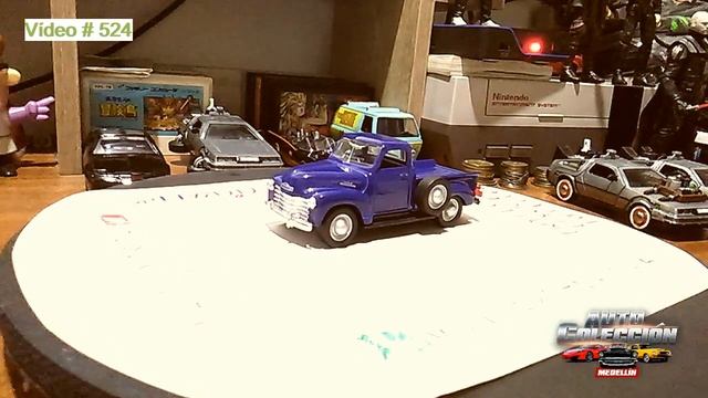 CHEVROLET 3100 Pick-Up - 1953 - Escala estimada 1/43 Marca Maisto EXHIBICIÓN смотреть онлайн