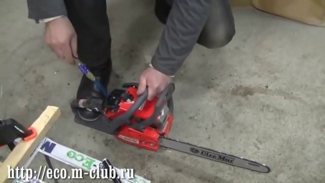 Как двигатель работает без бензина ? Бензопила на воде .Экономия бензина смотреть онлайн