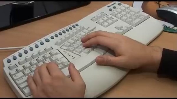 Learn Fast Typing - Keyboard Tutorial on Touch-Typing