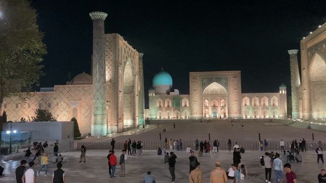 Самарканд. Площадь Регистан с вечерней подсветкой смотреть онлайн