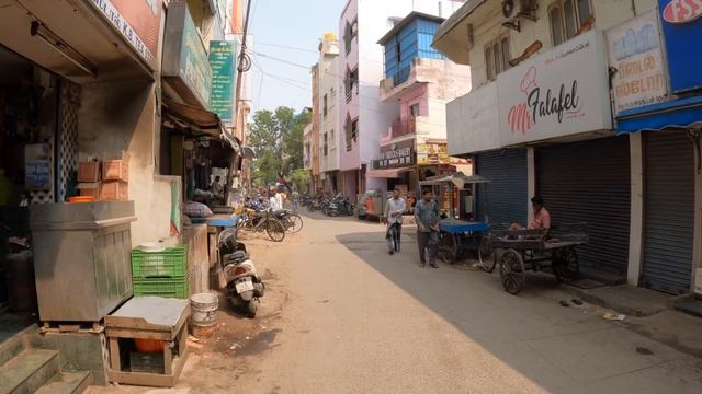 Walking In Chennai (India)