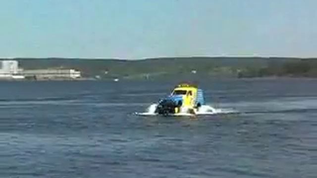 МОНСТЕР НА КОЛЁСАХ смотреть онлайн