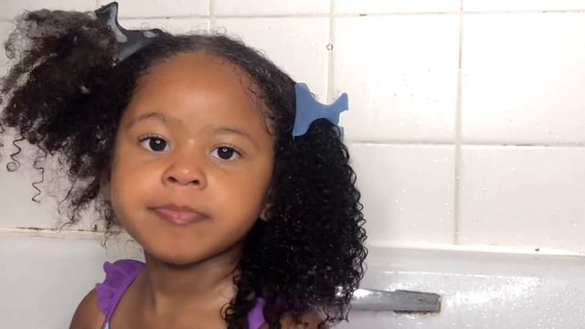 How I wash my daughters matted hair| basic wash day routine| toddlers hair care regime смотреть онлайн