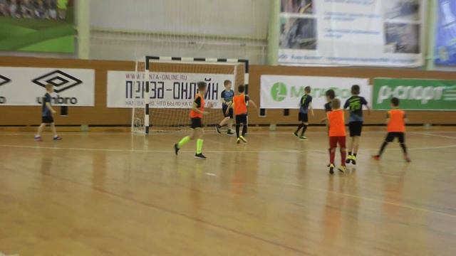 ЧАЙКА - ЦЕНТРАЛЬНЫЙ-СПУТНИК 1 тайм (09/10) смотреть онлайн