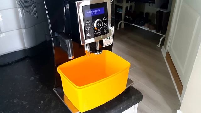 Jak odkamienić De'Longhi ECAM 23.460.B - jak przeprowadzić odkamienianie? смотреть онлайн