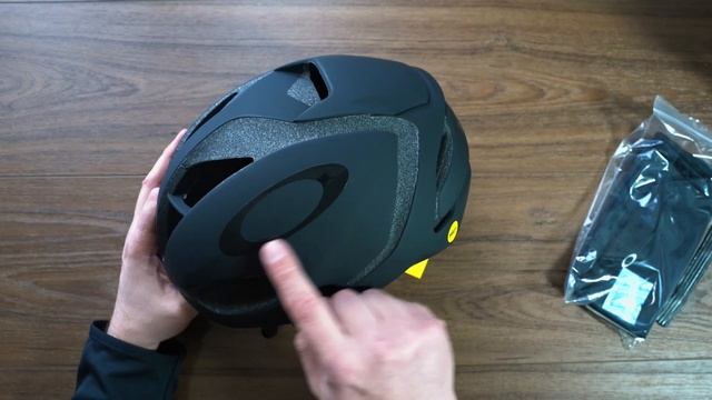 Oakley Aro5 Helmet Review!